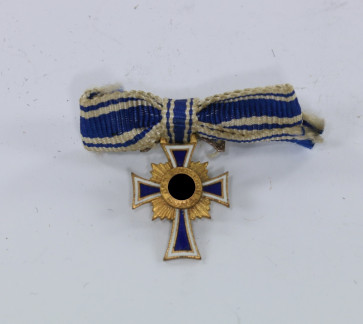 Miniatur Mutterkreuz in Gold an Schleife - Militaria-Berlin