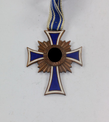 Mutterkreuz in Bronze, 16. Dezember 1938 Adolf Hitler - Militaria-Berlin
