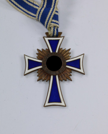 Mutterkreuz in Bronze - Militaria-Berlin