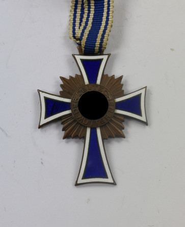  Mutterkreuz in Bronze, Der Deutschen Mutter - Militaria-Berlin