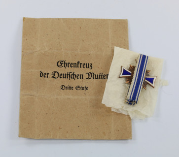Mutterkreuz in Bronze, in Verleihungstüte Klein & Quenzer - Militaria-Berlin