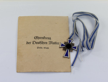 Mutterkreuz in Bronze, in Verleihunsgtüte, Loch & Barenberger Oberstein/Nahe Fehldruck (!) - Militaria-Berlin