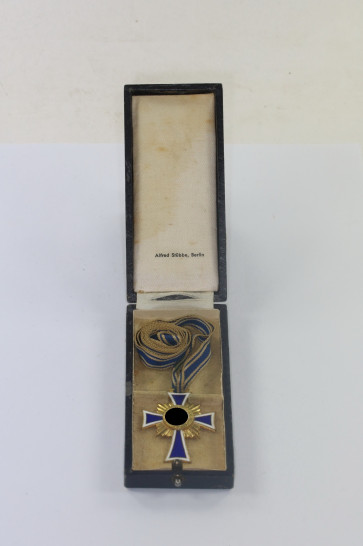  Mutterkreuz in Gold, im Etui, Alfred Stübbe Berlin - Militaria-Berlin