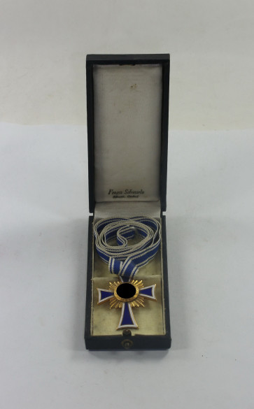 Mutterkreuz in Gold, im Etui Franz Scheuerle Schwäb. Gmünd - Militaria-Berlin