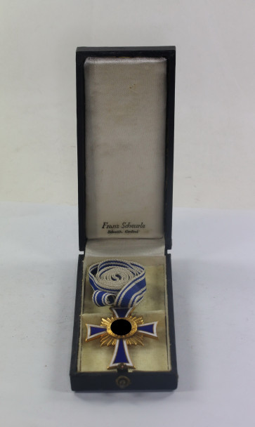  Mutterkreuz in Gold, im Etui, Franz Scheurle Schwäbisch Gmünd - Militaria-Berlin
