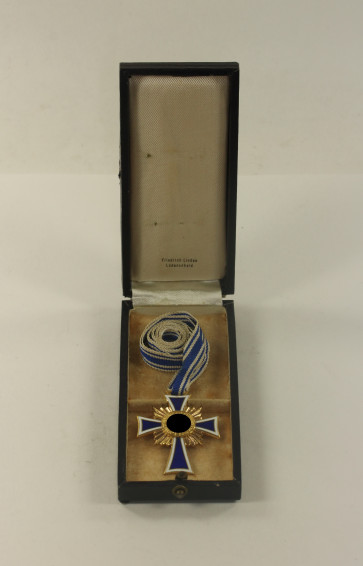  Mutterkreuz in Gold, im Etui, Friedrich Linden Lüdenscheid - Militaria-Berlin