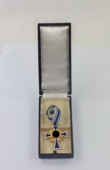  Mutterkreuz in Gold, im Etui, W. Pala, Gablonz - Militaria-Berlin