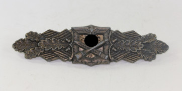 Nahkampfspange in Bronze, Hst. FLL (1. Modell) Friedrich Linden, Lüdenscheid - Militaria-Berlin