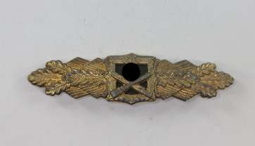 Nahkampfspange in Gold, Hst. C.E. Juncker Berlin - Militaria-Berlin