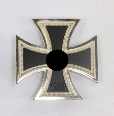 Nicht magnetisches  Eisernes Kreuz 1. Klasse 1939, Hst. L55 auf der Nadel (!) (Wächtler & Lange, Mittweida) - Militaria-Berlin