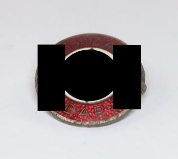 NSDAP Parteiabzeichen, Hst. RZM M1/128 (Eugen Schmidhaussler, Pforzheim) - Militaria-Berlin
