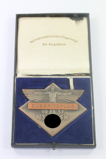 NSFK Plakette Zugspitzflug 1937, im Etui - Mit unserem Führer im gleichen Schritt und Tritt fliegen wir für unser ewiges Deutschland - Militaria-Berlin