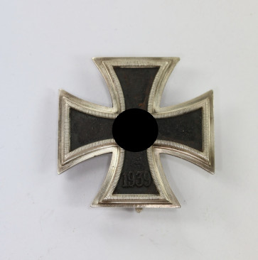  Eisernes Kreuz 1. Klasse 1939, Hst. 20 und L/52 - Militaria-Berlin