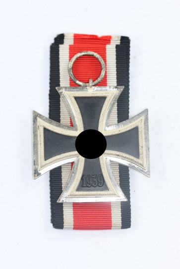 Eisernes Kreuz 2. Klasse 1939, Hst. 13 (Gustav Brehmer, Markneukirchen) - Militaria-Berlin