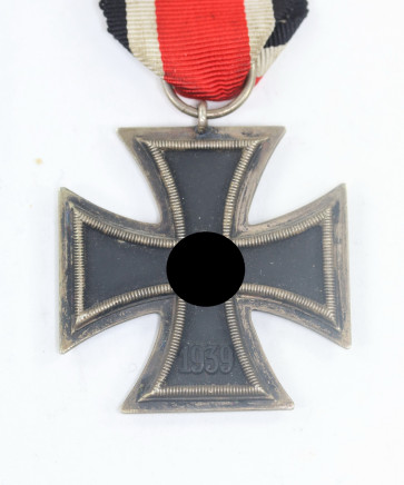 Eisernes Kreuz 2. Klasse 1939, Hst. 25 (Arbeitsgemeinschaft der Graveur-, Gold- und Silberschmiedeinnungen, Hanau am Main) - Militaria-Berlin