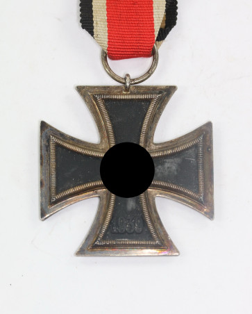 Eisernes Kreuz 2. Klasse 1939, Hst. 25 (Arbeitsgemeinschaft der Graveur-, Gold- und Silberschmiedeinnungen, Hanau am Main) - Militaria-Berlin
