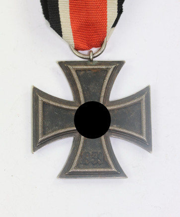 Eisernes Kreuz 2. Klasse 1939, Hst. 65 (Klein & Quenzer, Oberstein) - Militaria-Berlin