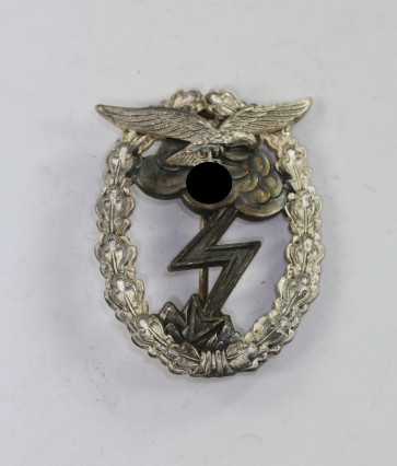 Erdkampfabzeichen der Luftwaffe, Hst, Osang, einteilig (!) - Militaria-Berlin