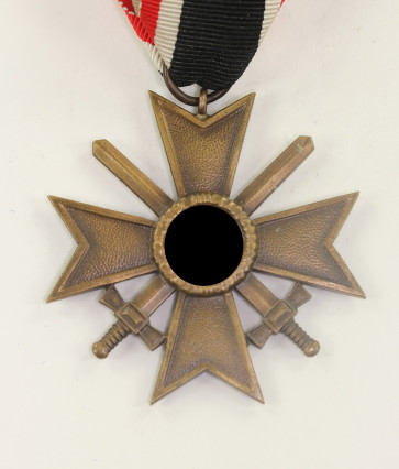Kriegsverdienstkreuz 2. Klasse mit Schwertern - Militaria-Berlin
