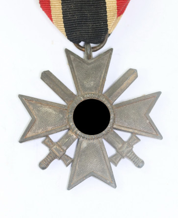 Kriegsverdienstkreuz 2. Klasse mit Schwertern, Hst. 15 (Friedrich Orth, Wien) - Militaria-Berlin