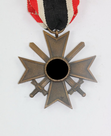  Kriegsverdienstkreuz 2. Klasse mit Schwertern, ohne Hersteller (Buntmetall) - Militaria-Berlin