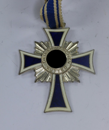  Mutterkreuz in Silber (Zweite Stufe) - Militaria-Berlin