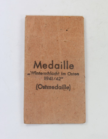  Verleihungstüte Ostmedaille, B.H. Mayer, Pforzheim (26) - Militaria-Berlin