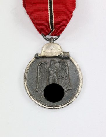Ostmedaille, Hst. 107, Winterschlacht im Osten 1941/42 - Militaria-Berlin