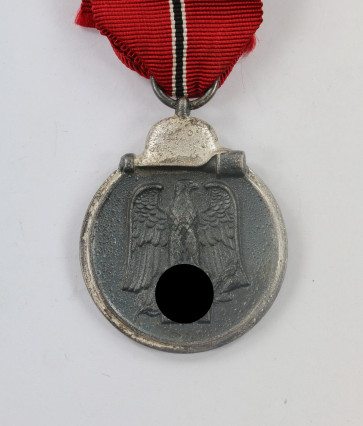  Ostmedaille, Hst. 107, Winterschlacht im Osten 1941/42 - Militaria-Berlin