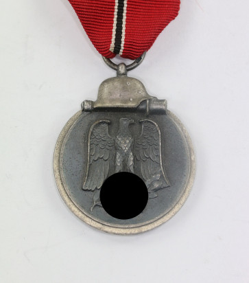  Ostmedaille, Hst. 15 - Winterschlacht im Osten 1941/42 - Militaria-Berlin