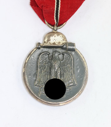 Ostmedaille, Hst. 18 (Karl Wurster KG, Markneukirche) - Militaria-Berlin