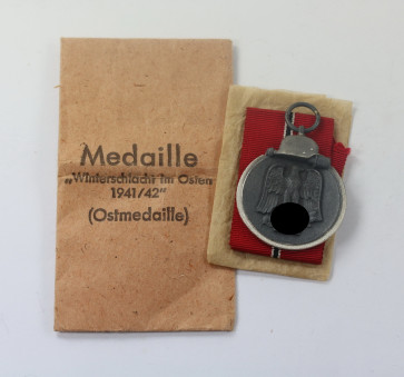  Ostmedaille, Hst. 19, in Verleihungstüte E. Fred. Wiedmann Frankfurt a. M. S10 - Militaria-Berlin