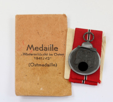 Ostmedaille, Hst. 3, in Verleihungstüte Wilhelm Deumer Lüdenscheid - Militaria-Berlin