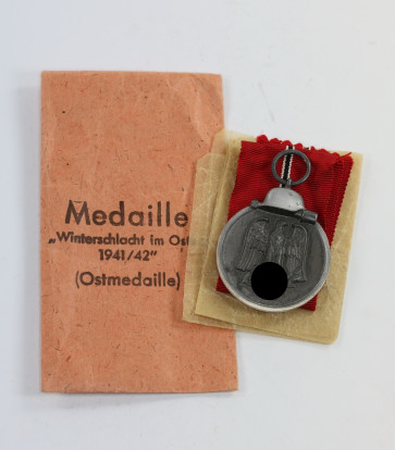 Ostmedaille, Hst. 4, in Verleihungstüte - Militaria-Berlin