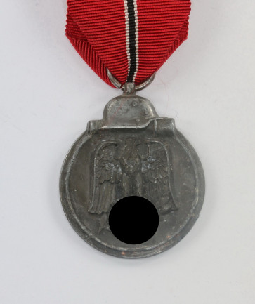  Ostmedaille, Hst. 55, Winterschlacht im Osten 1941/42 - Militaria-Berlin