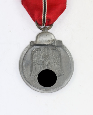 Ostmedaille, Hst. 60 (Katz & Deyle, Pforzheim) - Militaria-Berlin