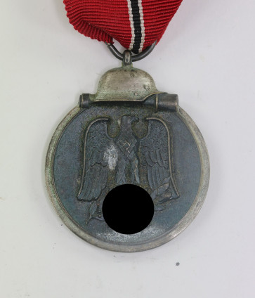 Ostmedaille, Hst. 61 (Rudolf Karnath & Sohn, Gablonz) - Militaria-Berlin