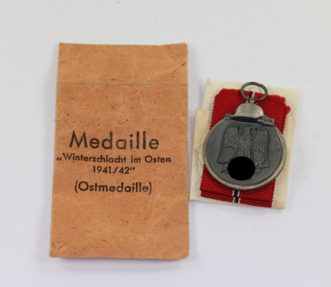 Ostmedaille, in Verleihungstüte, Metalle Kunststoffe Gablonz - Militaria-Berlin