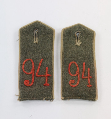  Preußen, 1. Weltkrieg, Paar Schulterklappen feldgrau für Mannschaften im Infanterie Regiment Nr. 94 - Großherzog von Sachsen - Militaria-Berlin