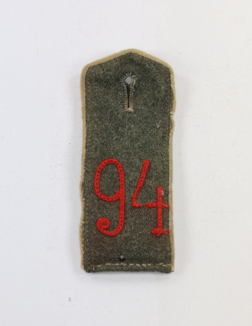 Preußen, 1. Weltkrieg, Schulterklappe feldgrau für Mannschaften im Infanterie Regiment Nr. 94 - Großherzog von Sachsen - Militaria-Berlin