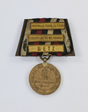 Preußen, Einzelspange Kriegsdenkmünze für Kämpfer 1870, mit drei Gefechtsspangen - Militaria-Berlin