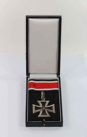 Ritterkreuz des Eisernen Kreuzes, 1957 Ausführung, Steinhauer & Lück, im Etui - Militaria-Berlin