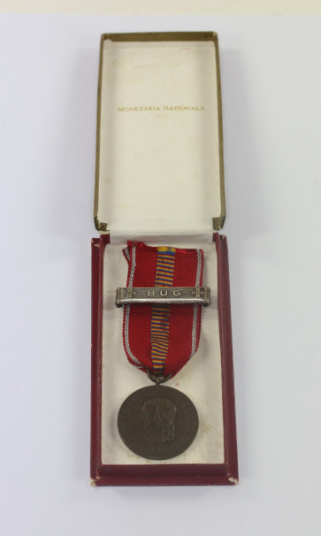 Rumänien, Medaille Kreuzzug gegen den Kommunismus, mit Gefechtsspange "Bug", im Etui - Militaria-Berlin
