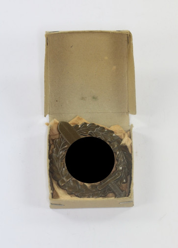  SA Wehrsportabzeichen in Bronze, Hst. Berg & Nolte, Eigentum d. S.A. Sportabzeichen Hauptstelle, in Verleihungsschachtel - Militaria-Berlin