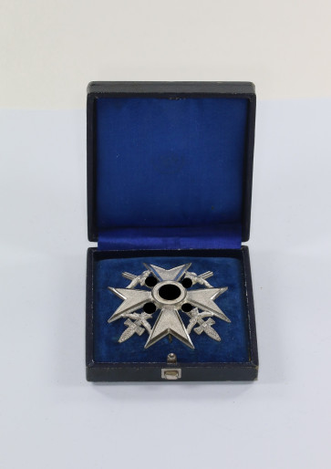 Spanienkreuz in Silber mit Schwertern, Hst. CEJ 900, im Etui - Militaria-Berlin