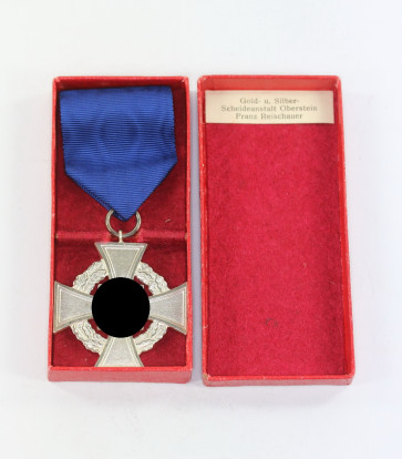 Treudienstehrenzeichen in Silber (25 Jahre), im Etui Franz Reischauer - Militaria-Berlin