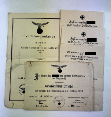 Urkunden Gruppe Luftwaffe, EKs / Erdkampfabzeichen - Militaria-Berlin