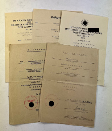 Urkunden Gruppe Panzer Grenadier Regiment 8 (9./IG/Pz.Gren.Rgt.8) - Militaria-Berlin