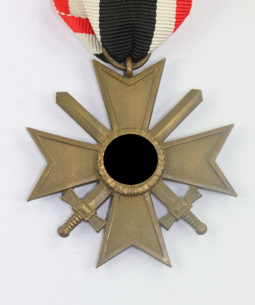  Kriegsverdienstkreuz 2. Klasse mit Schwertern, ohne Hersteller (Buntmetall) - Militaria-Berlin