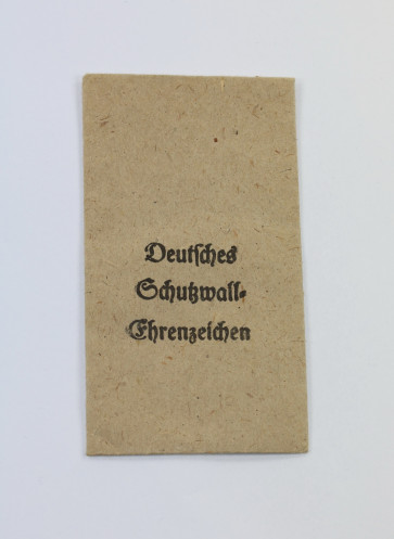  Verleihungstüte Deutsches Schutzwall Ehrenzeichen, Karl Poellath - Militaria-Berlin